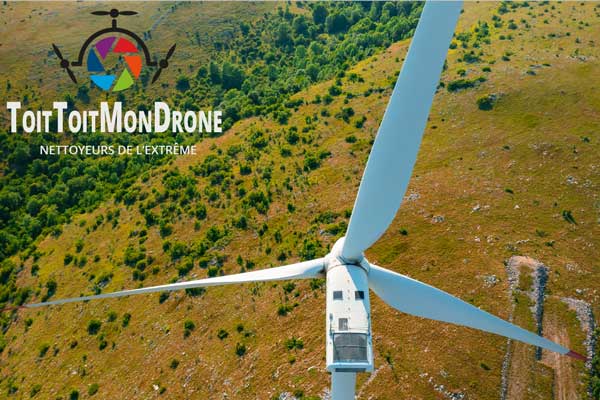 Dégivrage et maintenance des éoliennes par drone